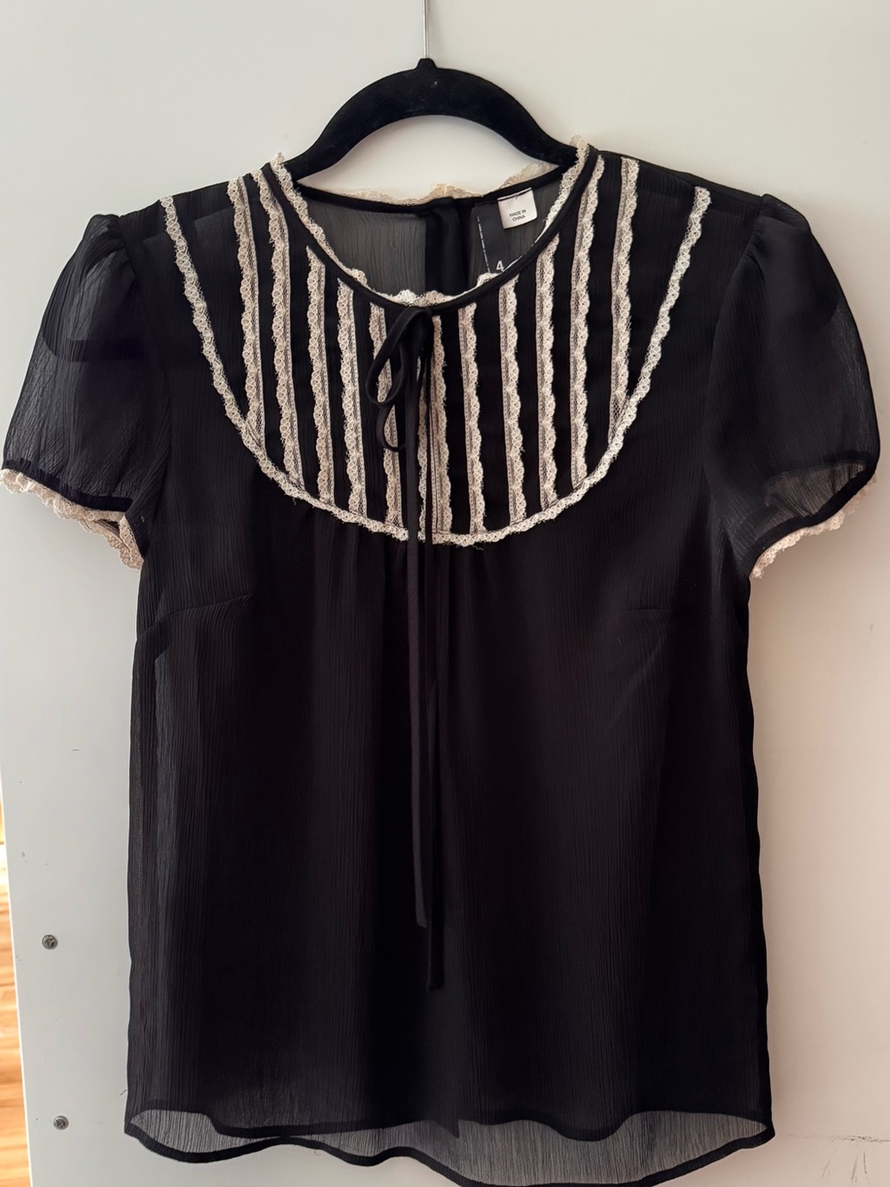H&M Divided Y2K Black Sheer Blouse Cream Lace Bow Button Back Size 4